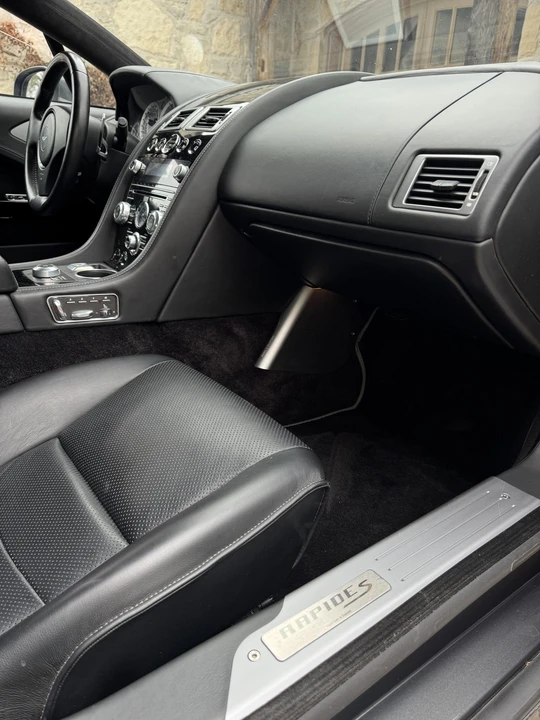 2014 Aston Martin Rapide - Image 26 of 31