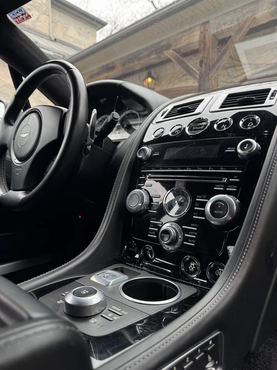 2014 Aston Martin Rapide - Image 20 of 31