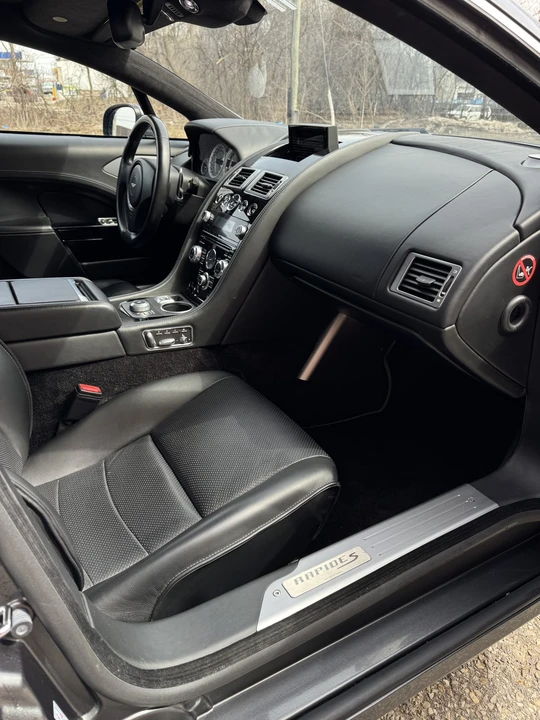2014 Aston Martin Rapide - Image 25 of 31