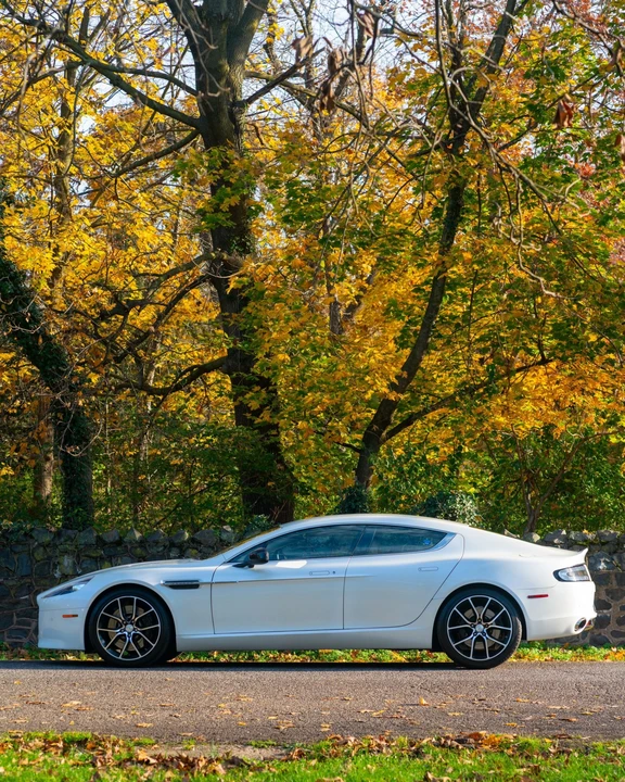 2014 Aston Martin Rapide - Image 13 of 31