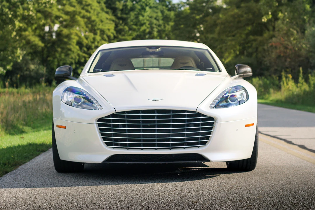 2014 Aston Martin Rapide - Image 21 of 31