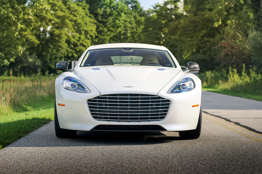 2014 Aston Martin Rapide - Image 19 of 31
