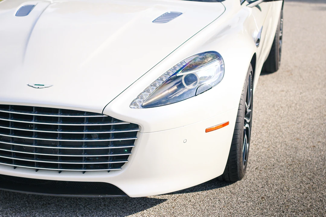 2014 Aston Martin Rapide - Image 30 of 31