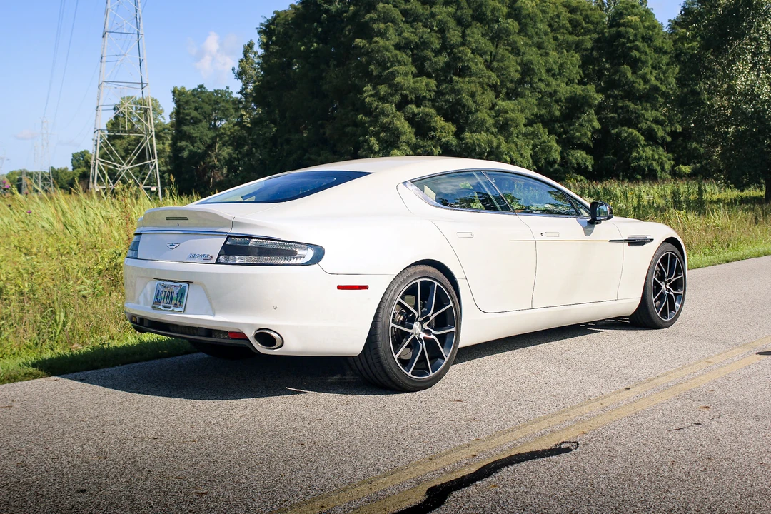 2014 Aston Martin Rapide - Image 13 of 31