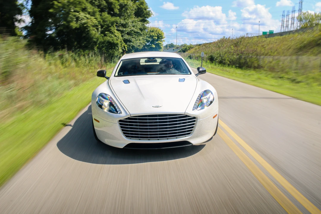 2014 Aston Martin Rapide - Image 17 of 31