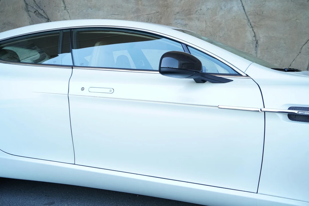 2014 Aston Martin Rapide - Image 27 of 31