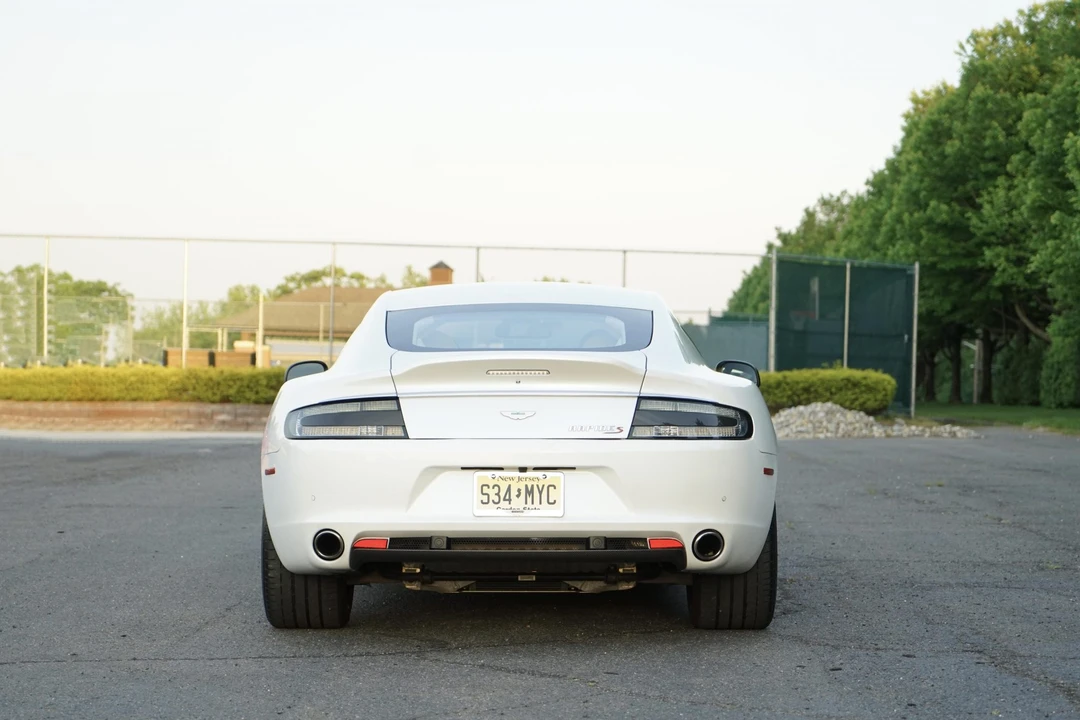 2014 Aston Martin Rapide - Image 19 of 31