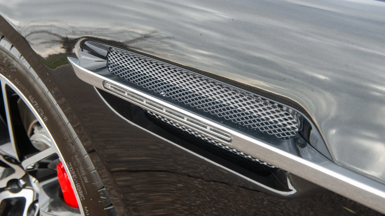 2014 Aston Martin Rapide - Image 31 of 31