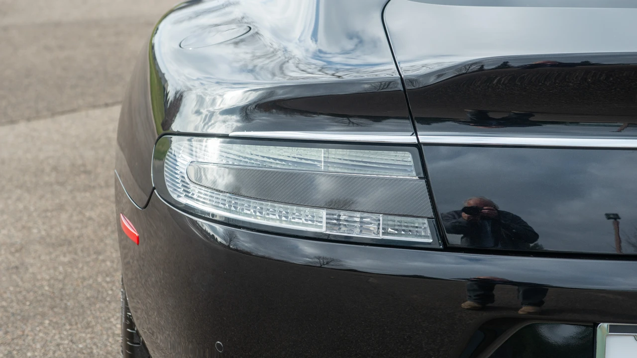 2014 Aston Martin Rapide - Image 19 of 31