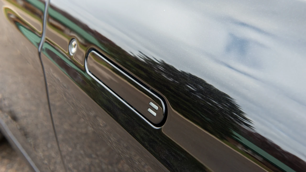 2014 Aston Martin Rapide - Image 30 of 31