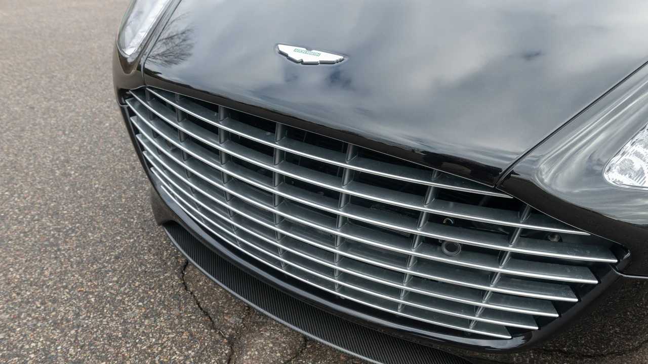 2014 Aston Martin Rapide - Image 27 of 31