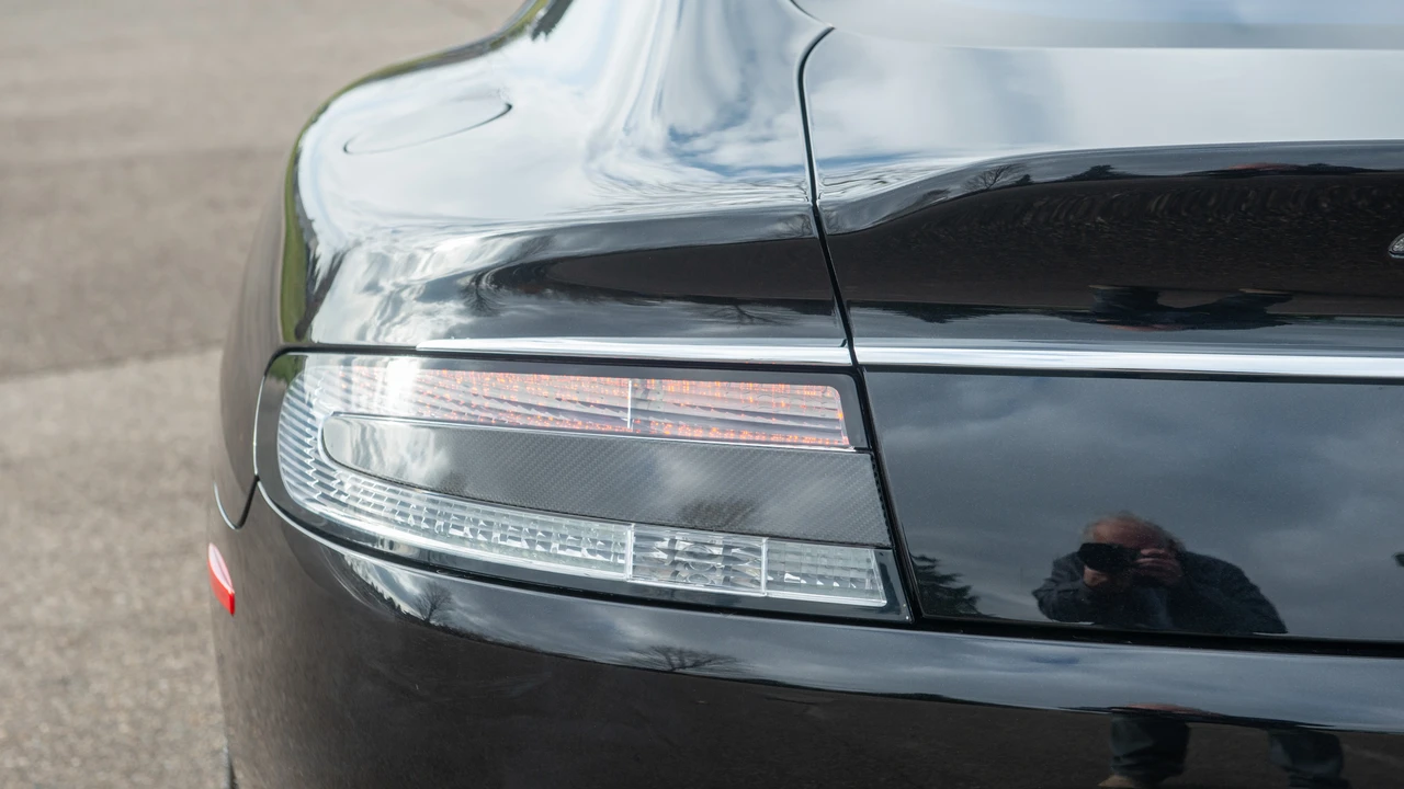 2014 Aston Martin Rapide - Image 22 of 31