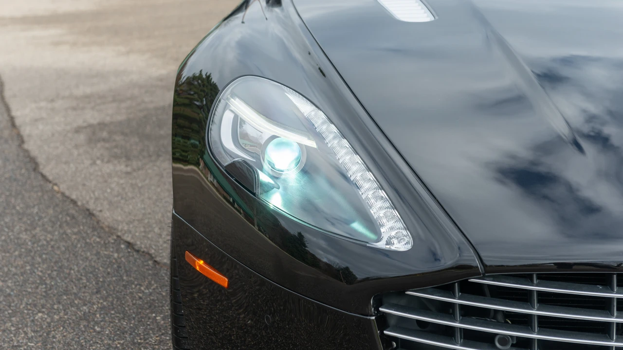 2014 Aston Martin Rapide - Image 15 of 31