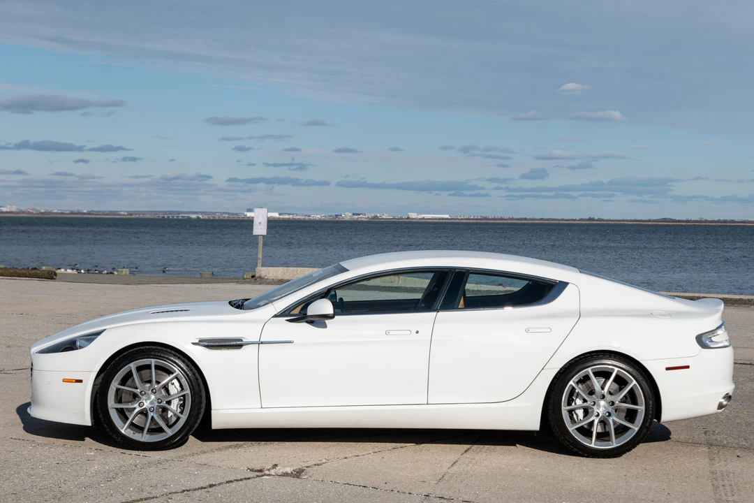 2014 Aston Martin Rapide - Image 3 of 31