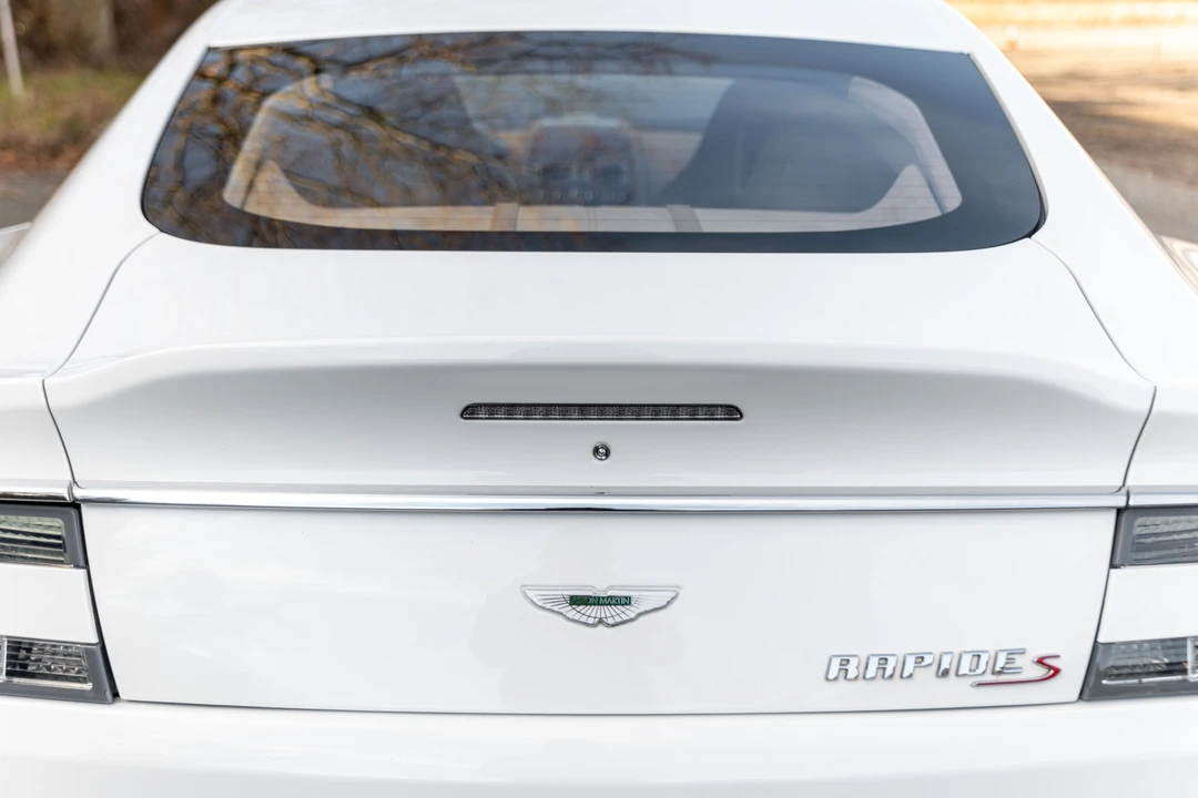 2014 Aston Martin Rapide - Image 20 of 31
