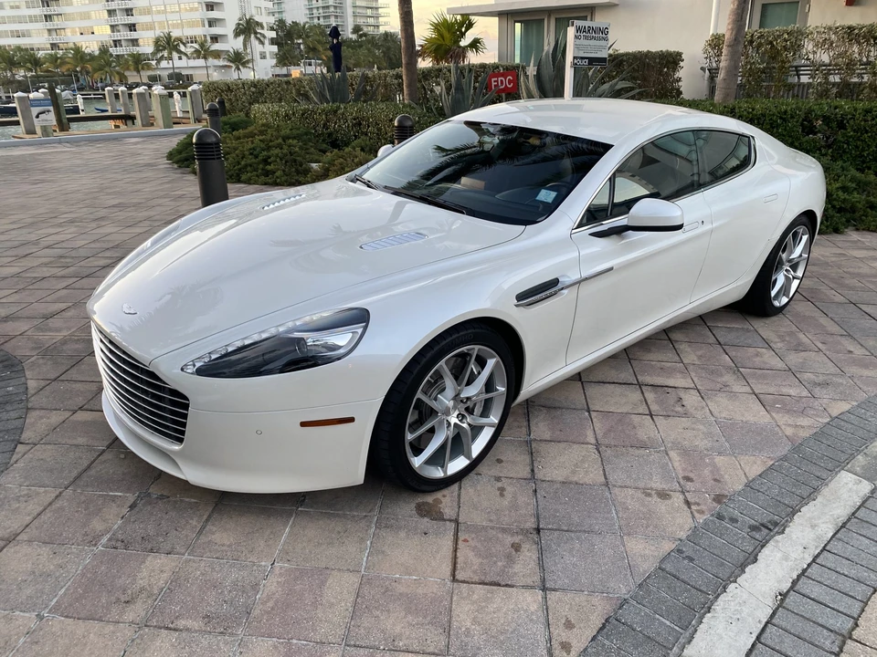 2014 Aston Martin Rapide - Image 4 of 31