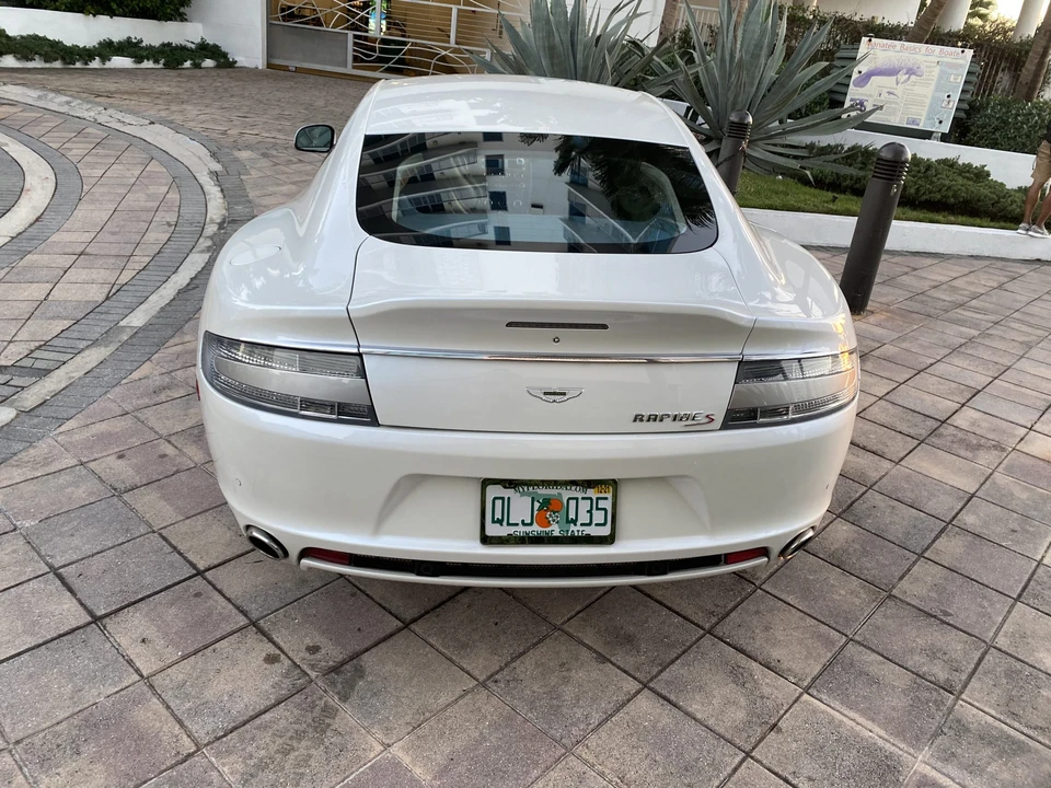 2014 Aston Martin Rapide - Image 7 of 31