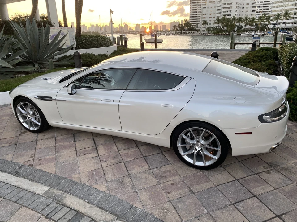 2014 Aston Martin Rapide - Image 6 of 31
