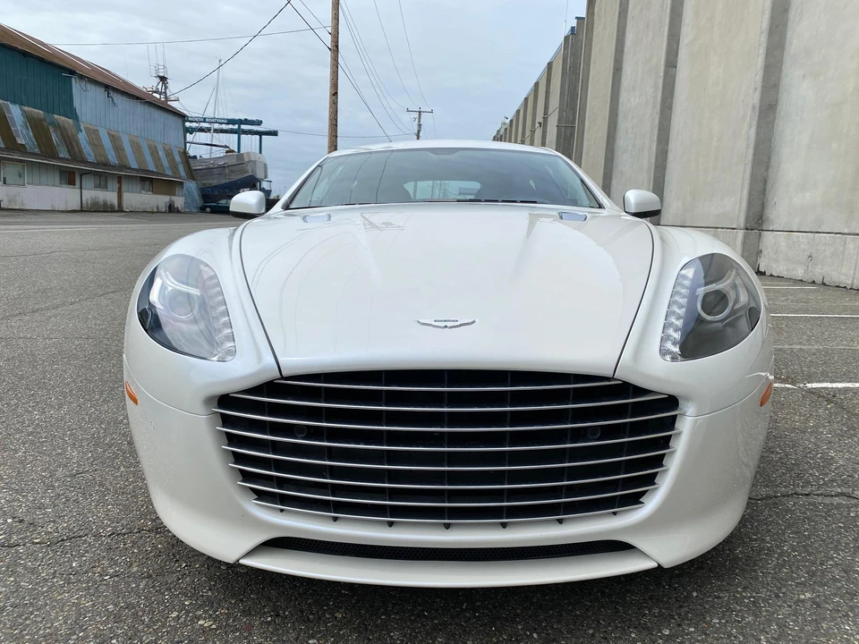 2014 Aston Martin Rapide - Image 21 of 31