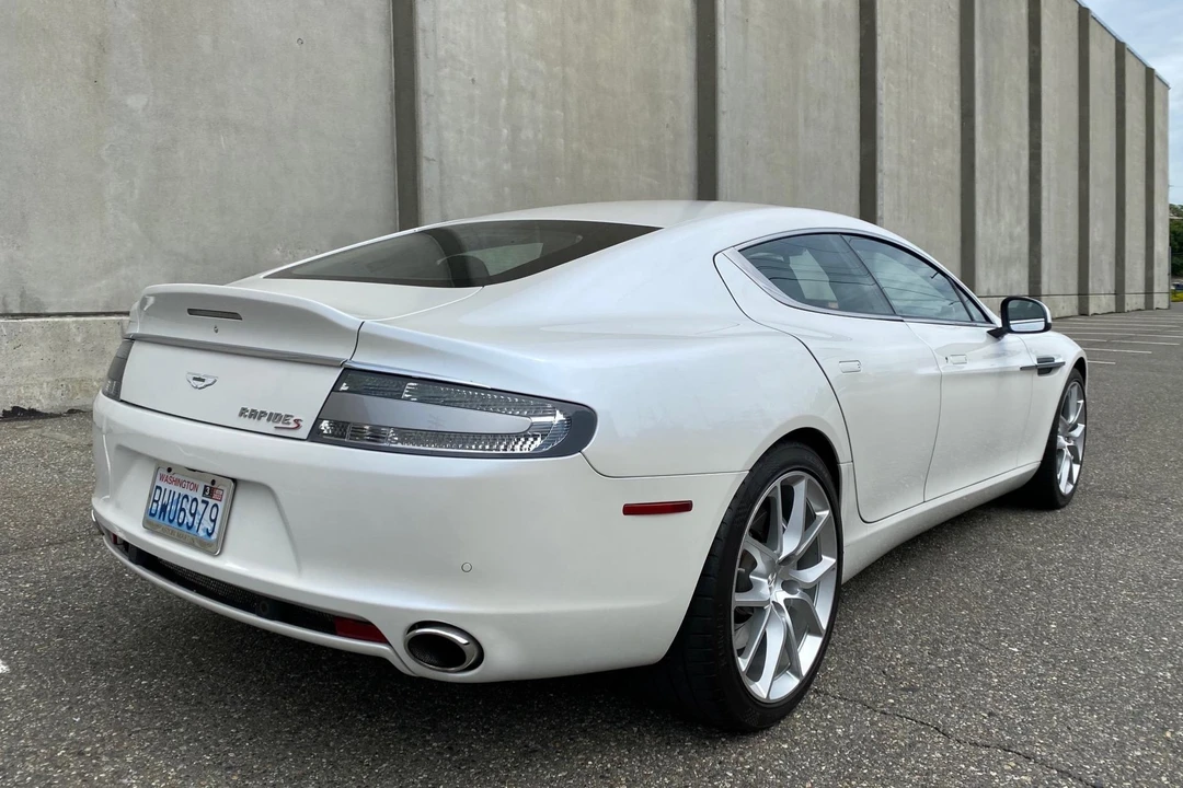 2014 Aston Martin Rapide - Image 16 of 31