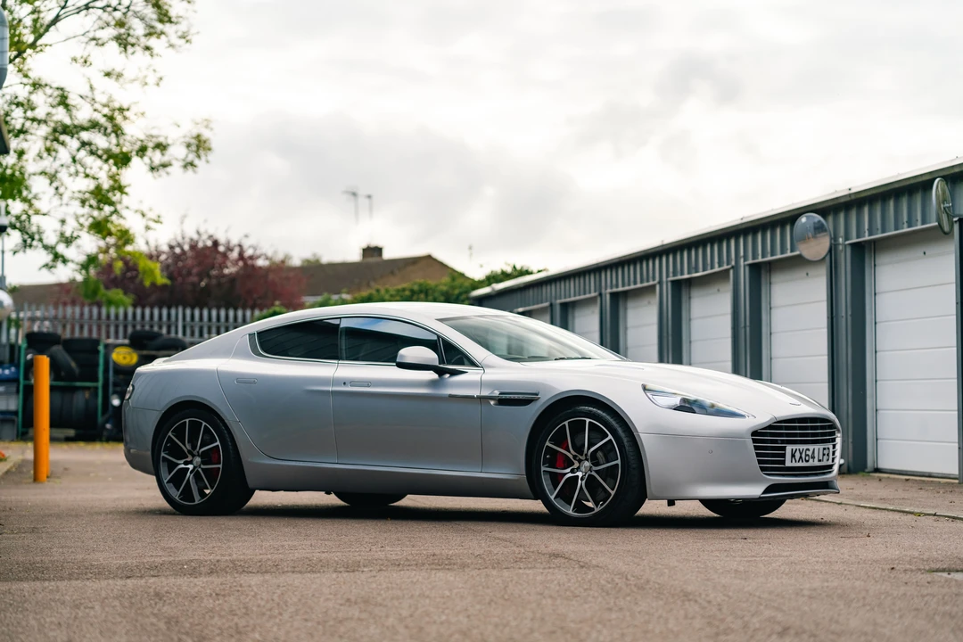 2014 Aston Martin Rapide - Image 11 of 31