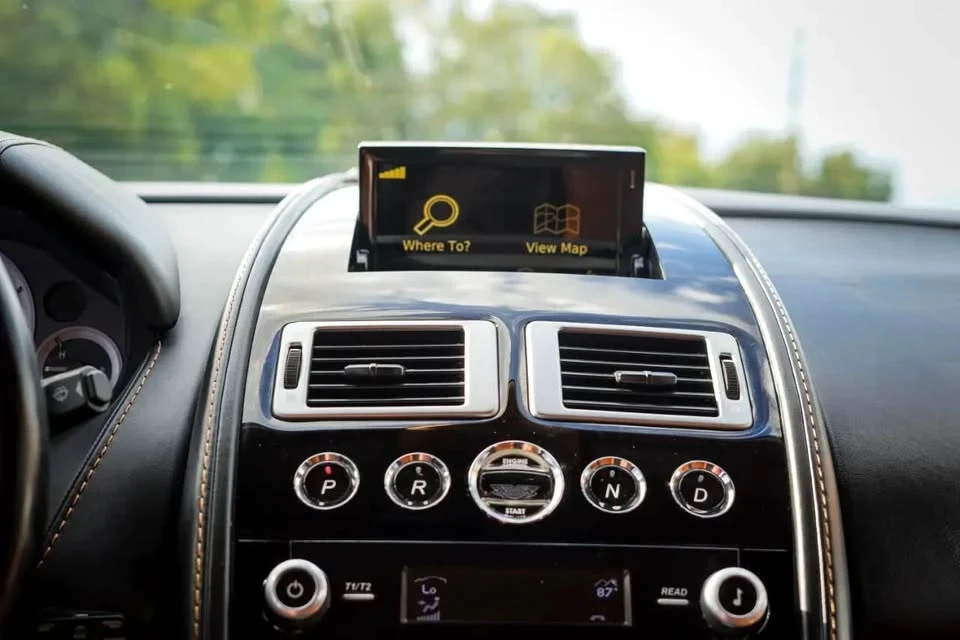 2014 Aston Martin Rapide - Image 10 of 18