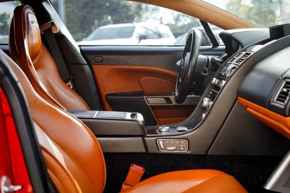 2014 Aston Martin Rapide - Image 8 of 18