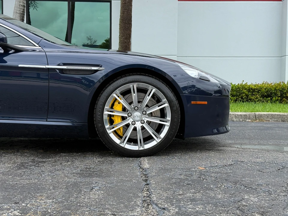 2014 Aston Martin Rapide - Image 17 of 30
