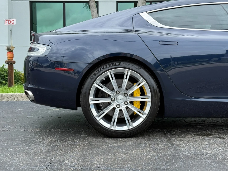 2014 Aston Martin Rapide - Image 16 of 30