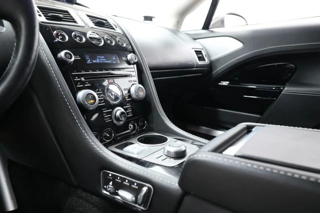 2014 Aston Martin Rapide - Image 24 of 31