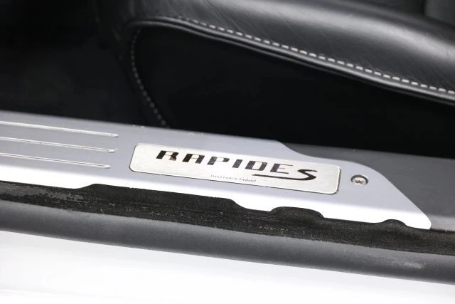 2014 Aston Martin Rapide - Image 11 of 31