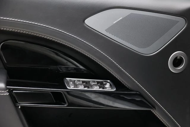 2014 Aston Martin Rapide - Image 8 of 31