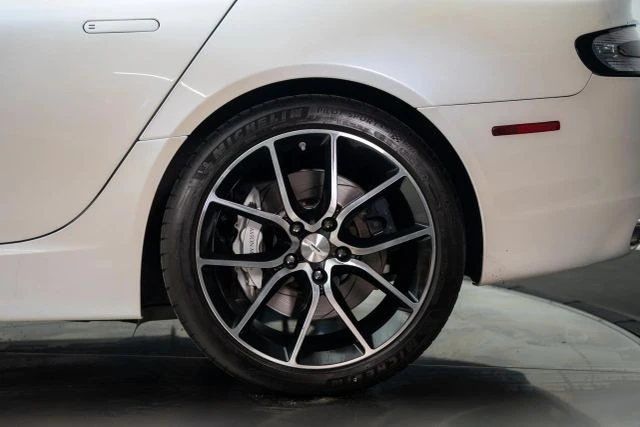 2014 Aston Martin Rapide - Image 21 of 31