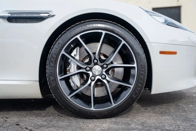 2014 Aston Martin Rapide - Image 5 of 18