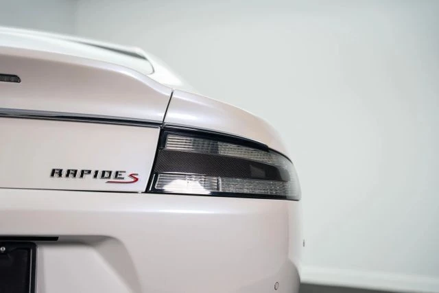 2014 Aston Martin Rapide - Image 13 of 31