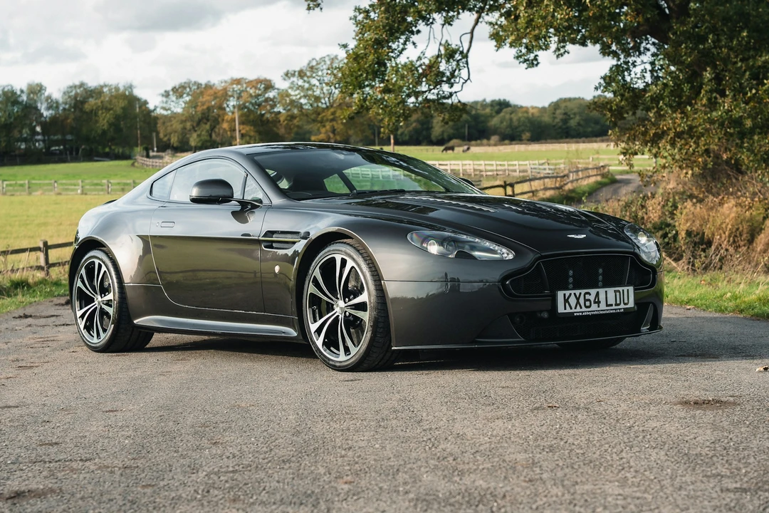 2014 Aston Martin V12 Vantage (2010-2018) - Image 11 of 21