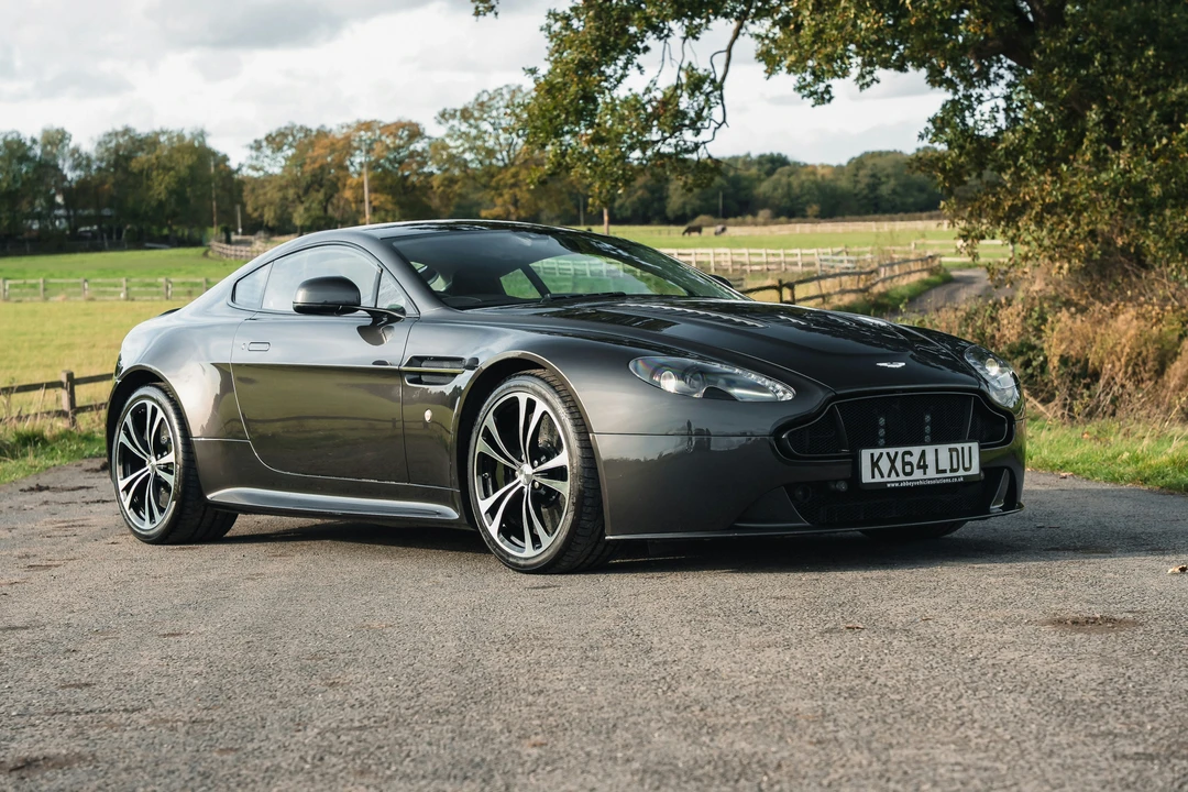 2014 Aston Martin V12 Vantage (2010-2018) - Image 3 of 21