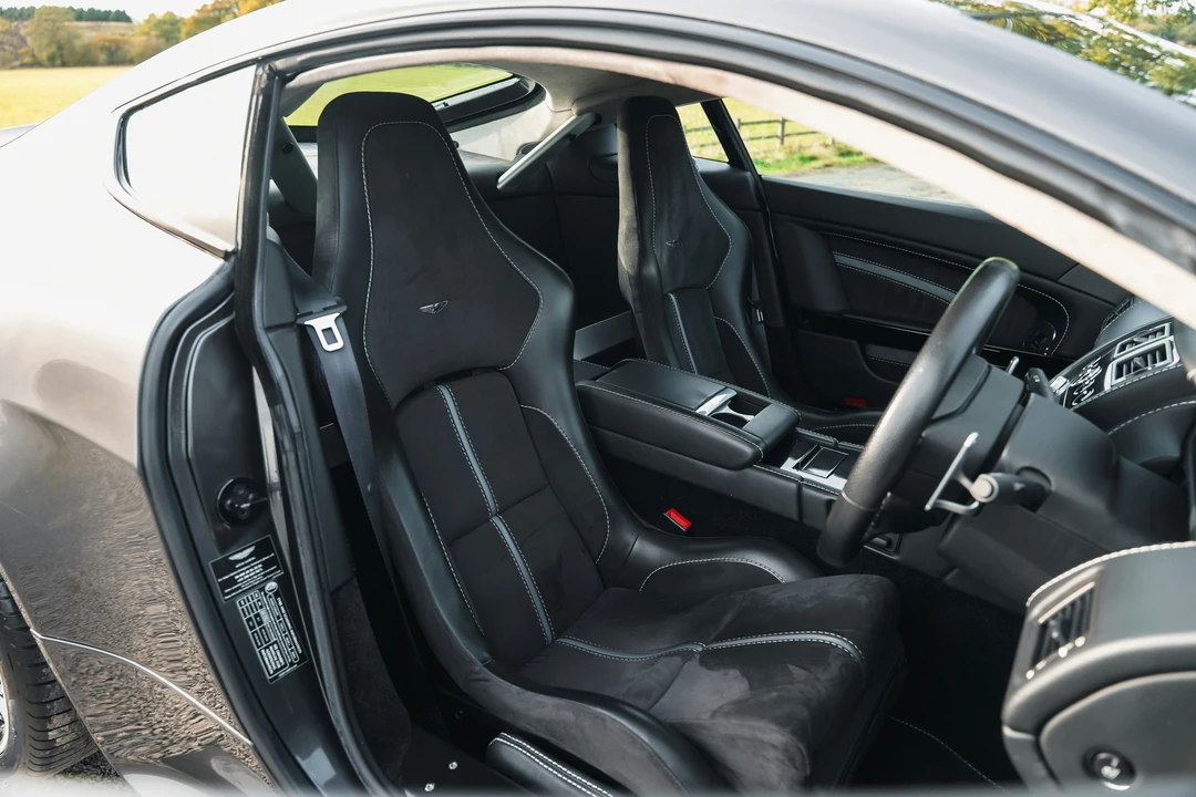 2014 Aston Martin V12 Vantage (2010-2018) - Image 5 of 21
