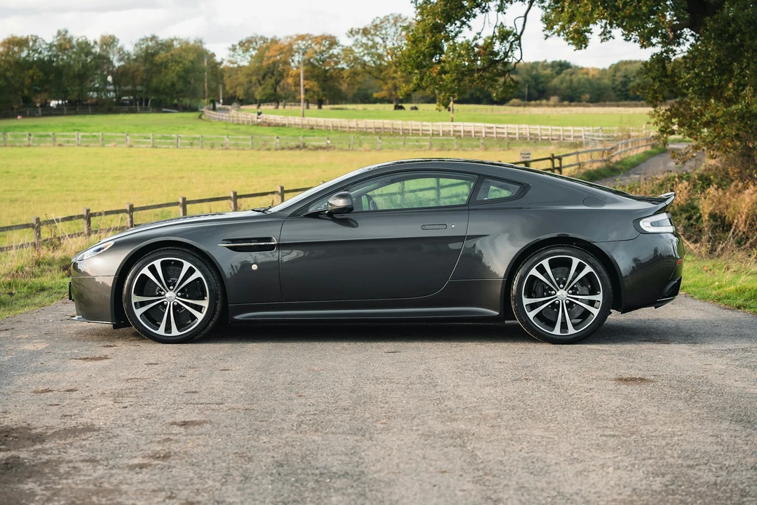 2014 Aston Martin V12 Vantage (2010-2018) - Image 16 of 21