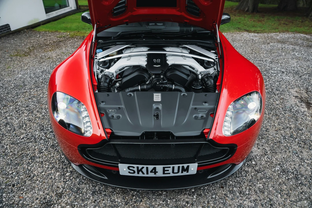 2014 Aston Martin V12 Vantage (2010-2018) - Image 7 of 21