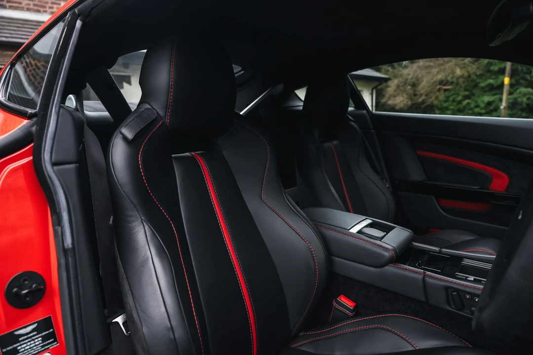 2014 Aston Martin V12 Vantage (2010-2018) - Image 5 of 21