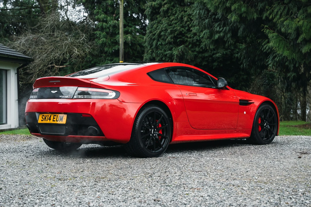 2014 Aston Martin V12 Vantage (2010-2018) - Image 13 of 21