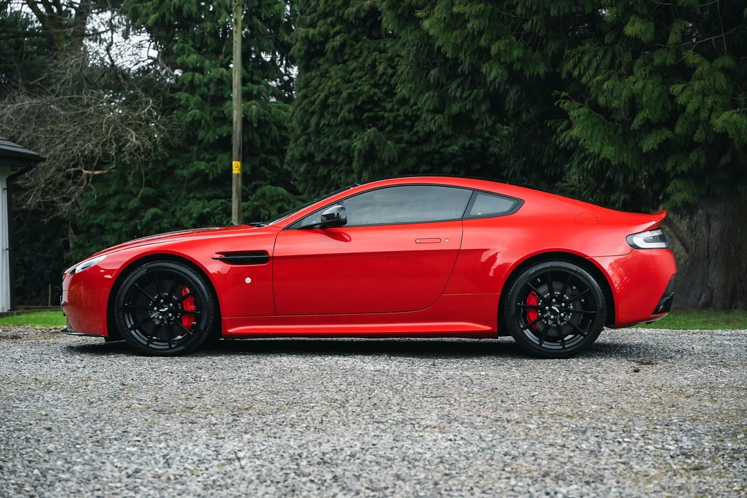 2014 Aston Martin V12 Vantage (2010-2018) - Image 16 of 21