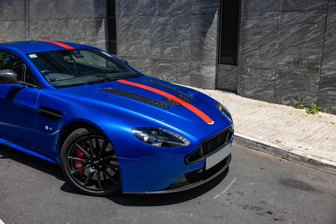 2014 Aston Martin Vantage - Image 16 of 31