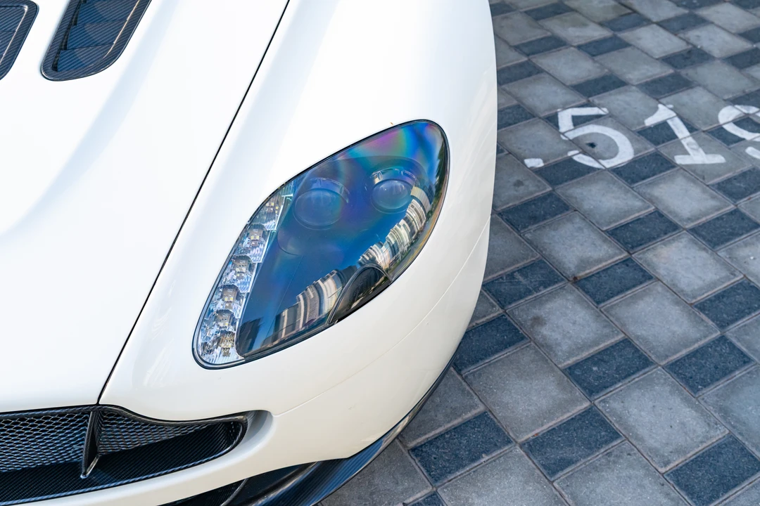 2014 Aston Martin Vantage - Image 15 of 31