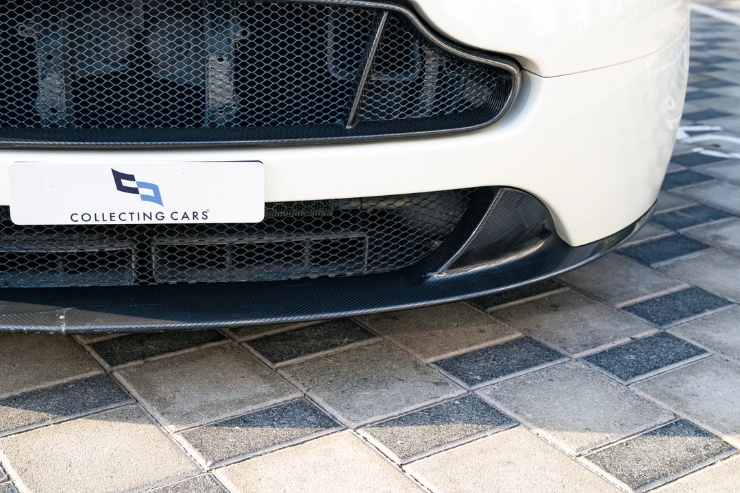 2014 Aston Martin Vantage - Image 27 of 31