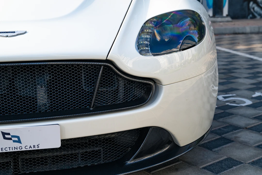 2014 Aston Martin Vantage - Image 29 of 31