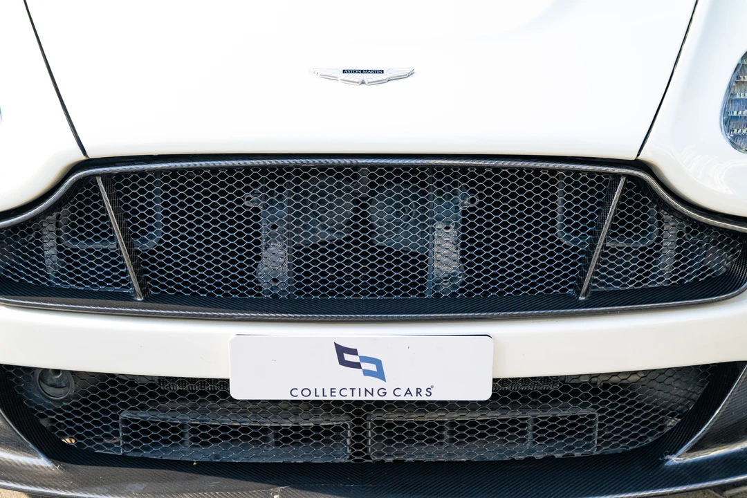 2014 Aston Martin Vantage - Image 30 of 31