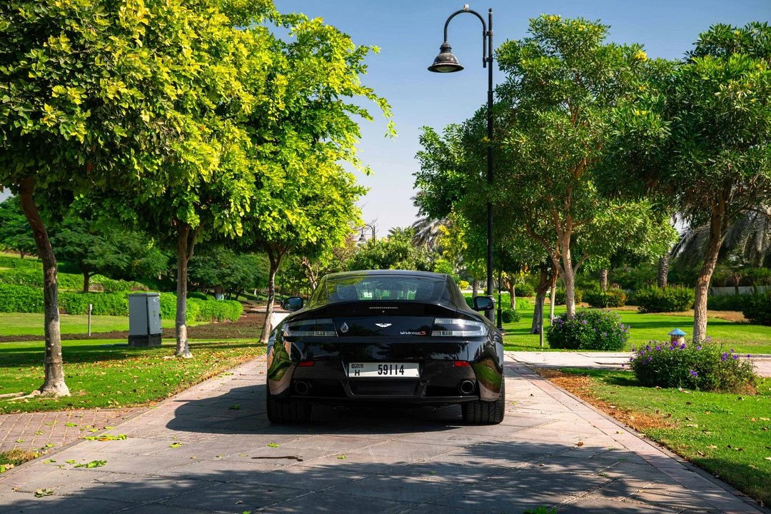 2014 Aston Martin V12 Vantage (2010-2018) - Image 18 of 21