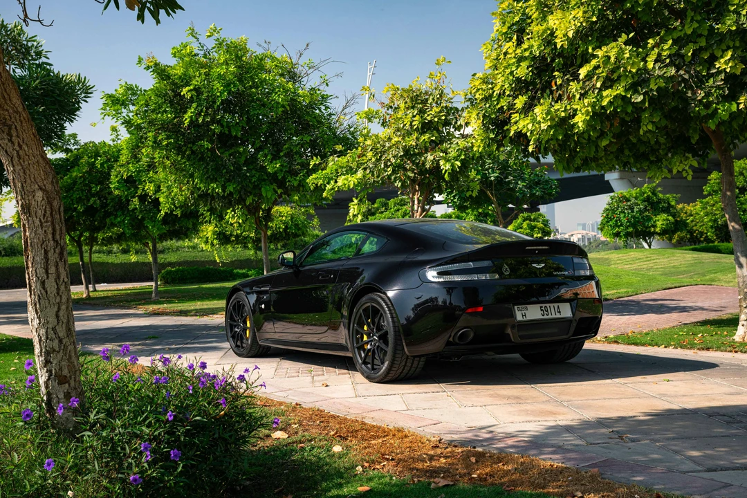2014 Aston Martin V12 Vantage (2010-2018) - Image 17 of 21